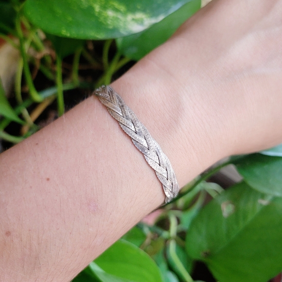 Vintage Dainty 925 Sterling Silver Italian Braided Herringbone Woven Bracelet - Picture 4 of 10
